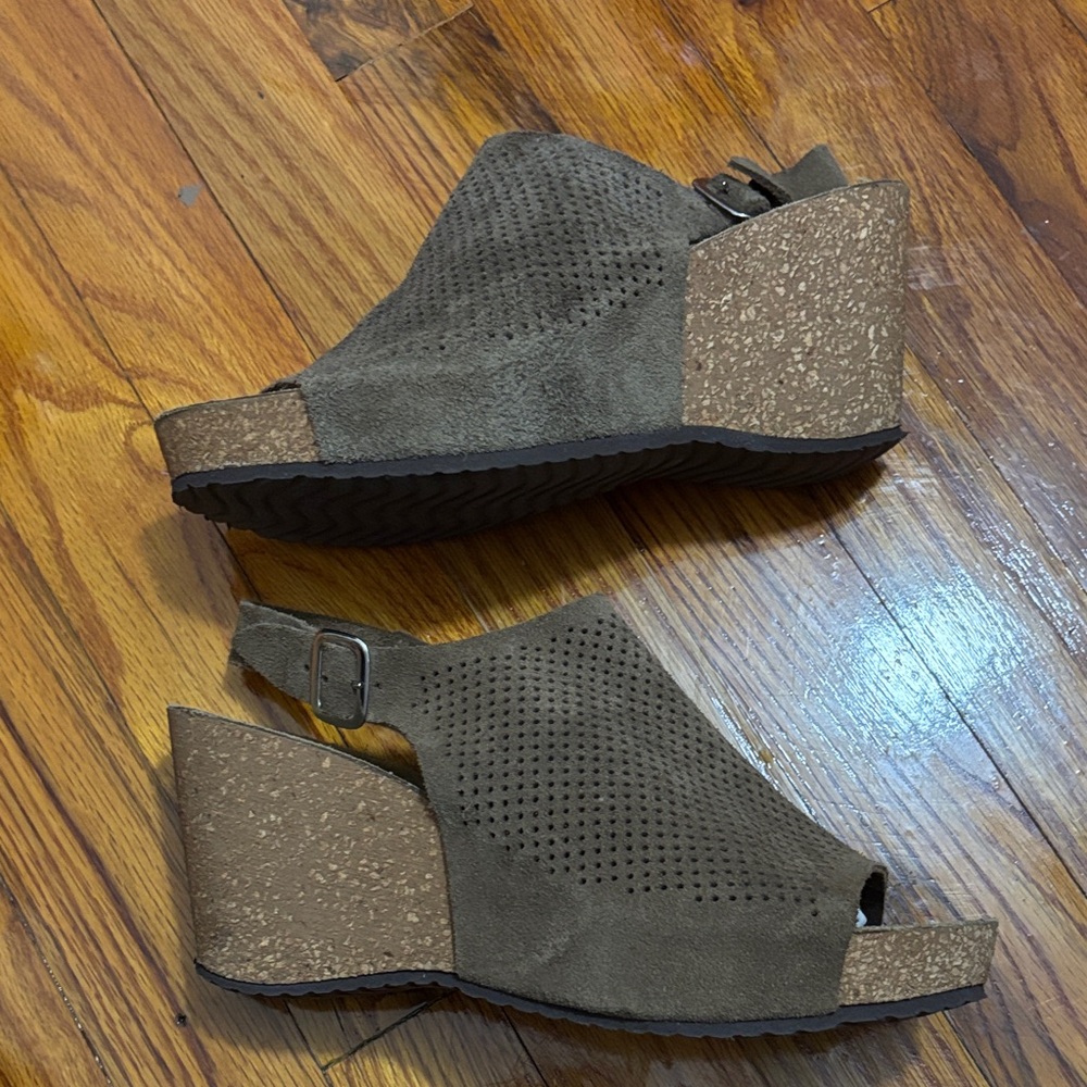 Suede Brown Wedge Sandals